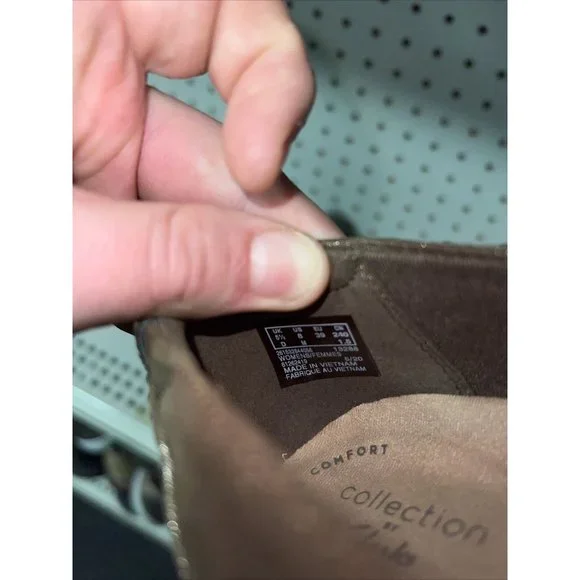 NWOT Clarks Size 8 Comfort Slip-On Women's Loafer in Metallic Brown/Bronze - Picture 8 of 8